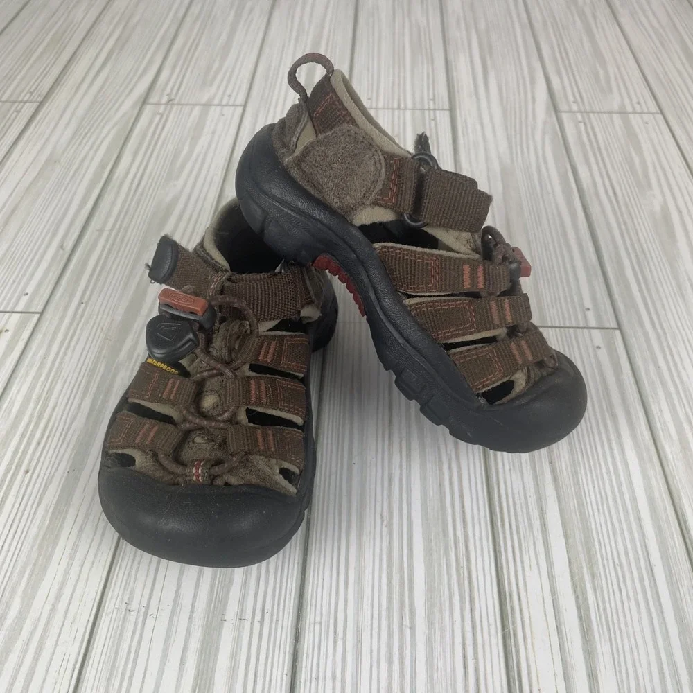 Toddler‎ Keen SANDALS Size - 4?